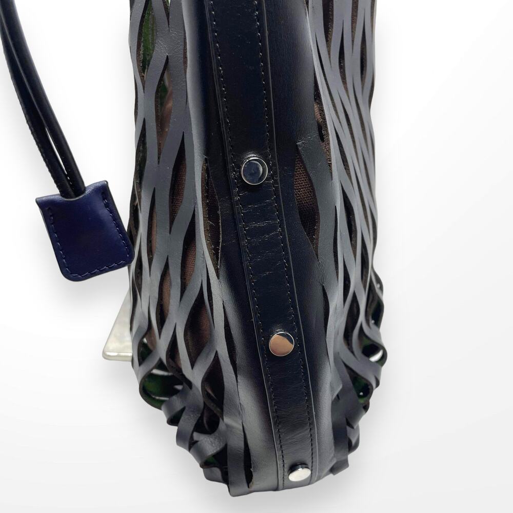 Henri Bendel Black Woven Shoulder Bag - Picture 7 of 8